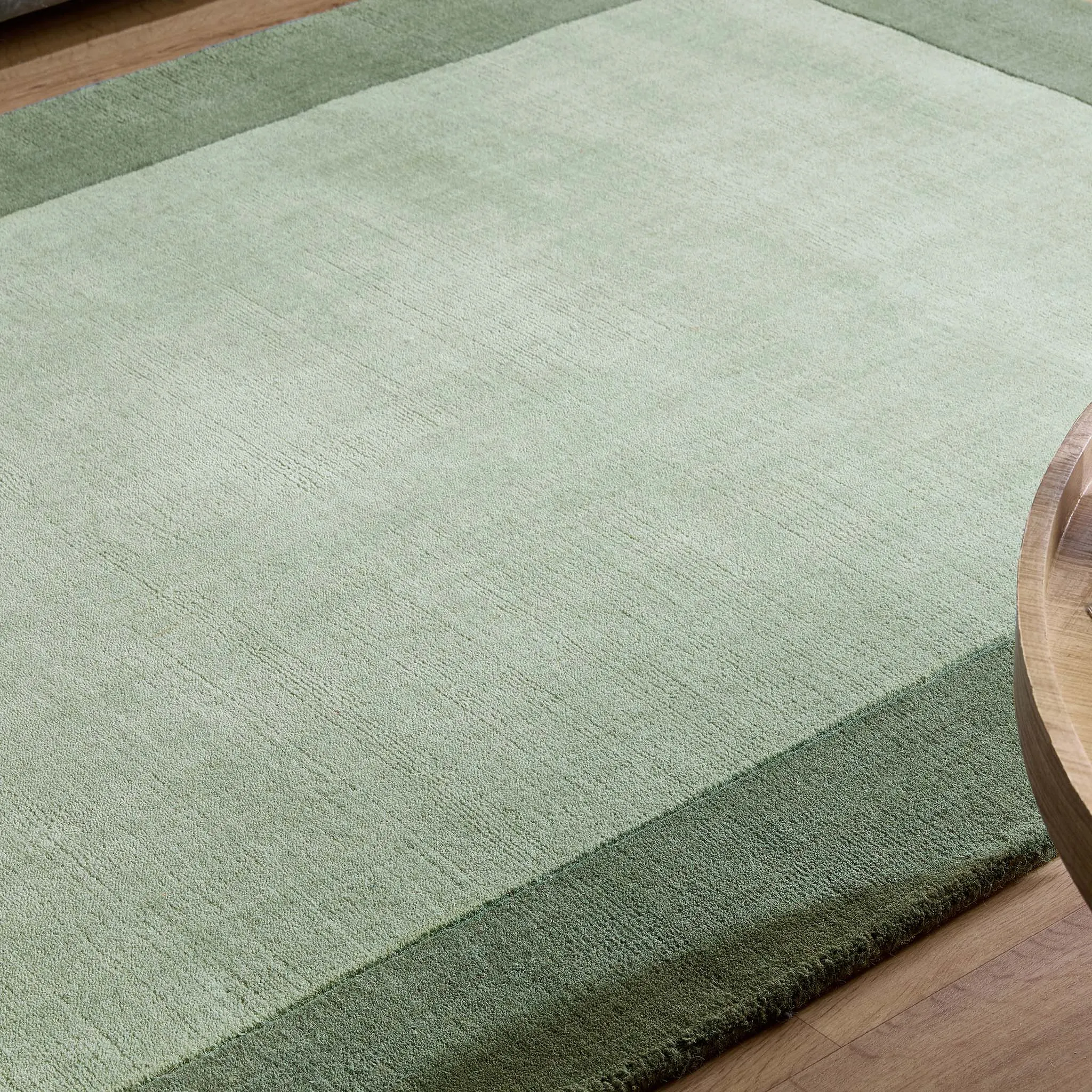 Borders Rug Sage Green