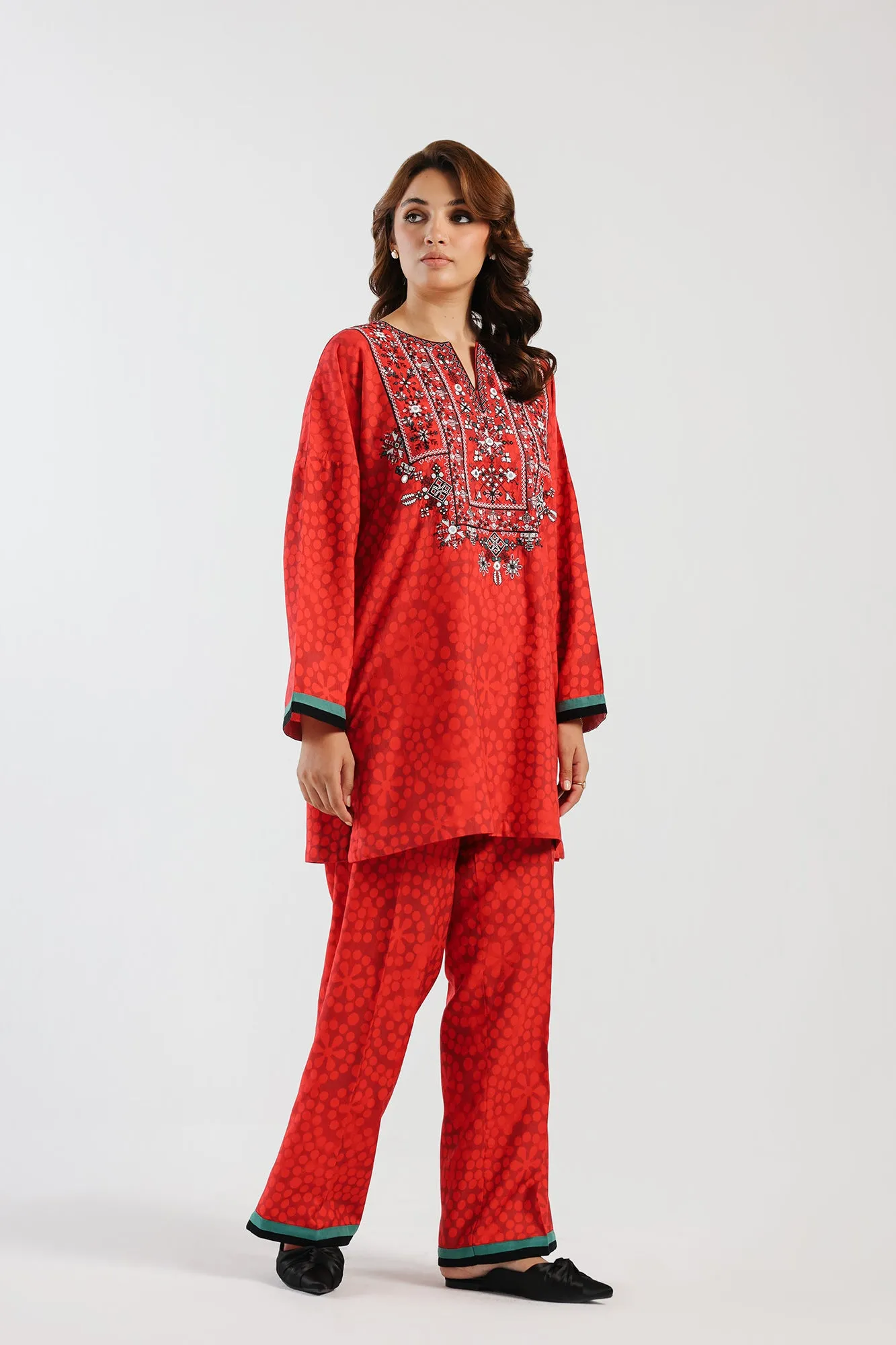 EMBROIDERED SUIT (E5057/102/307)
