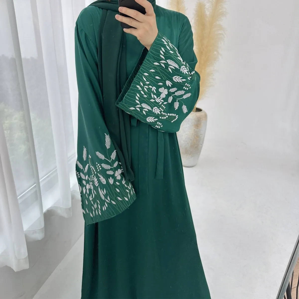 Embroidered with Leaves Elegant Abaya (MA088)