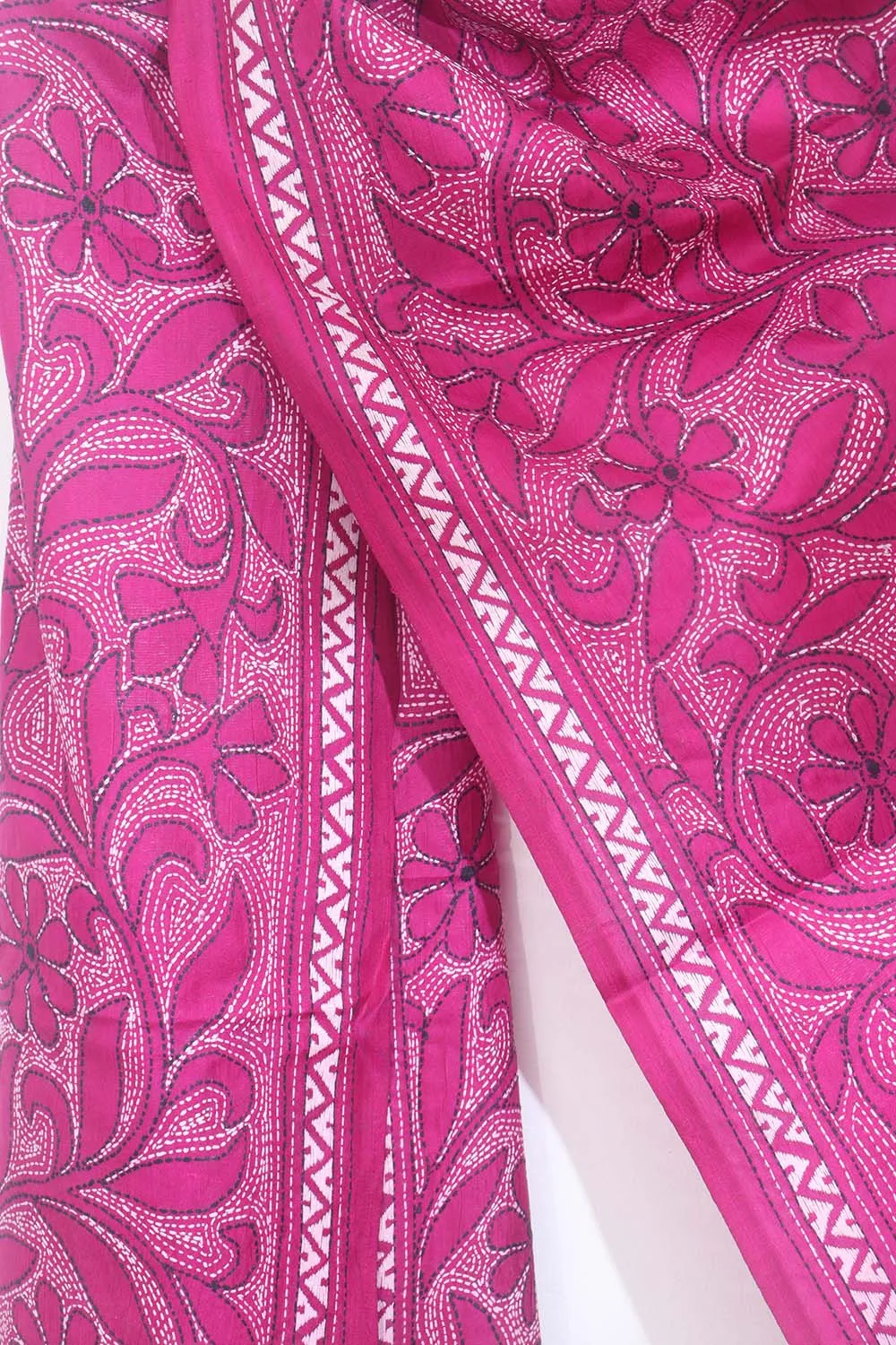 Exquisite Pink Kantha Silk Stole: Hand Embroidered, Pure Bangalore Silk