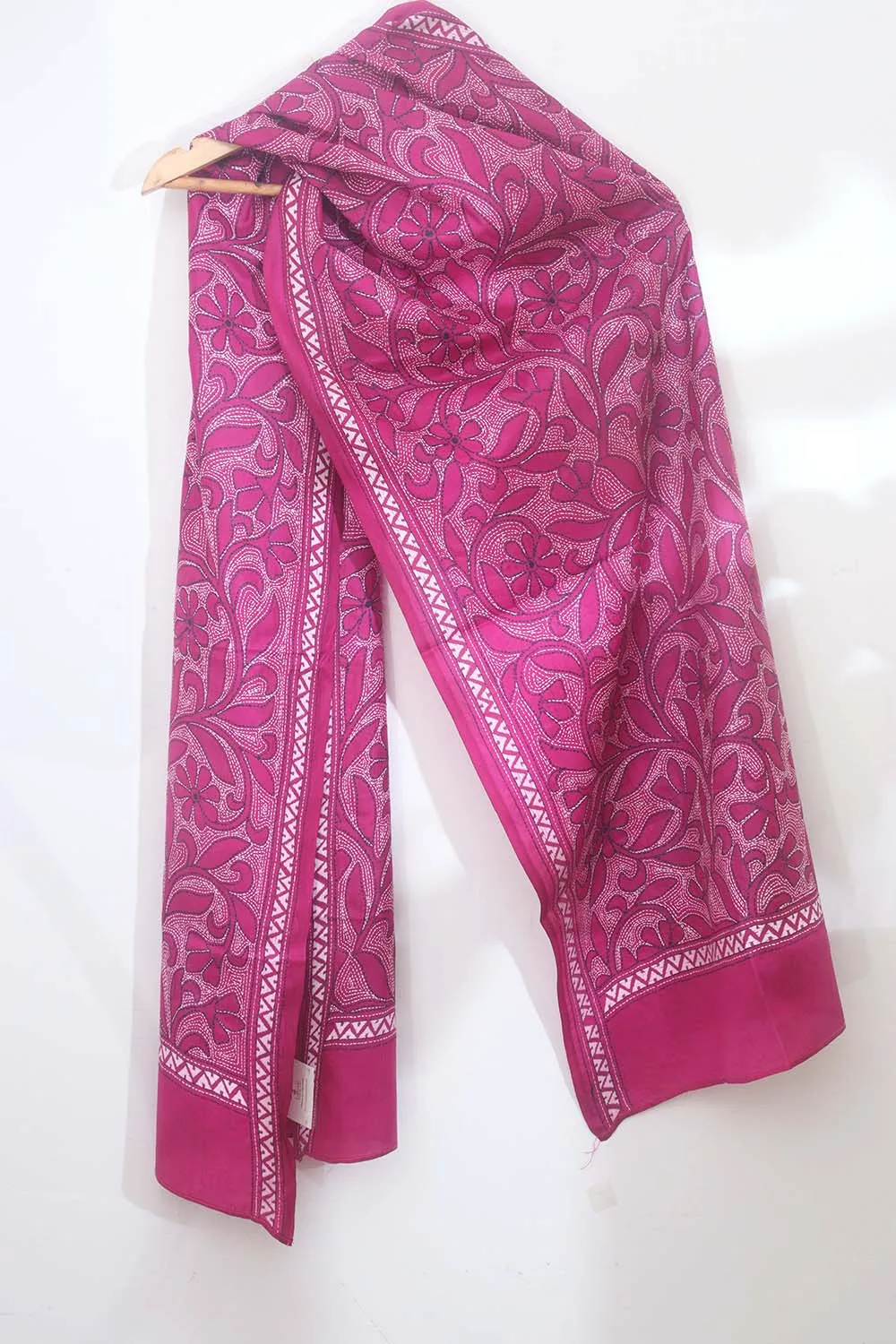 Exquisite Pink Kantha Silk Stole: Hand Embroidered, Pure Bangalore Silk