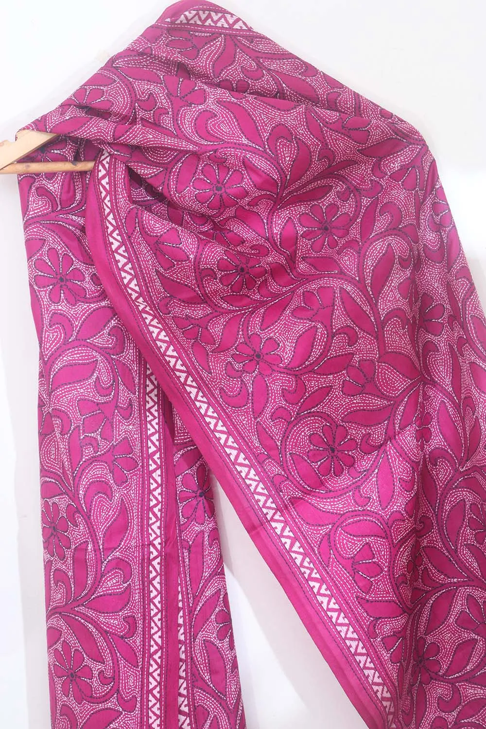 Exquisite Pink Kantha Silk Stole: Hand Embroidered, Pure Bangalore Silk