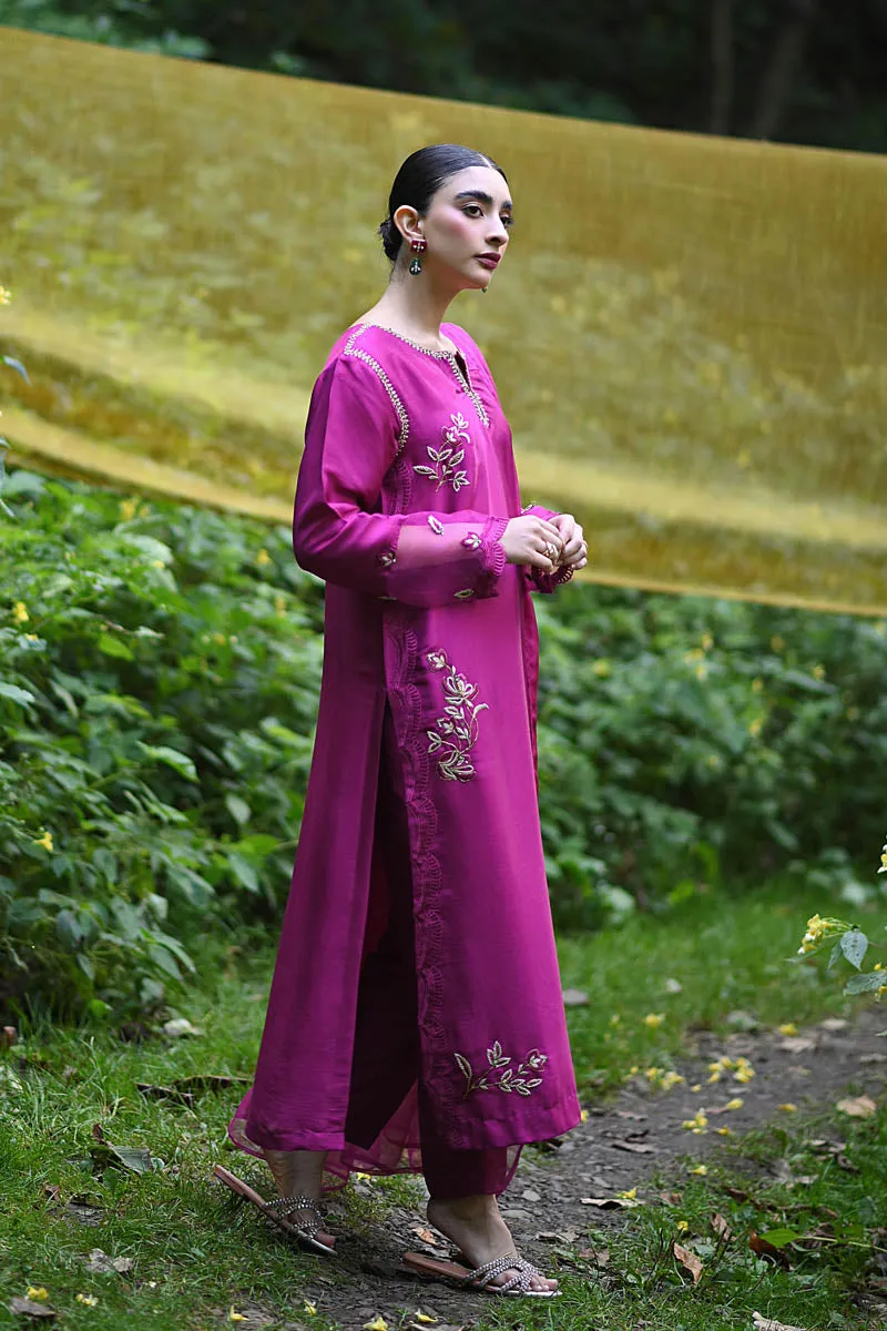 Hue Pret | Farasha Luxury Pret | Lira