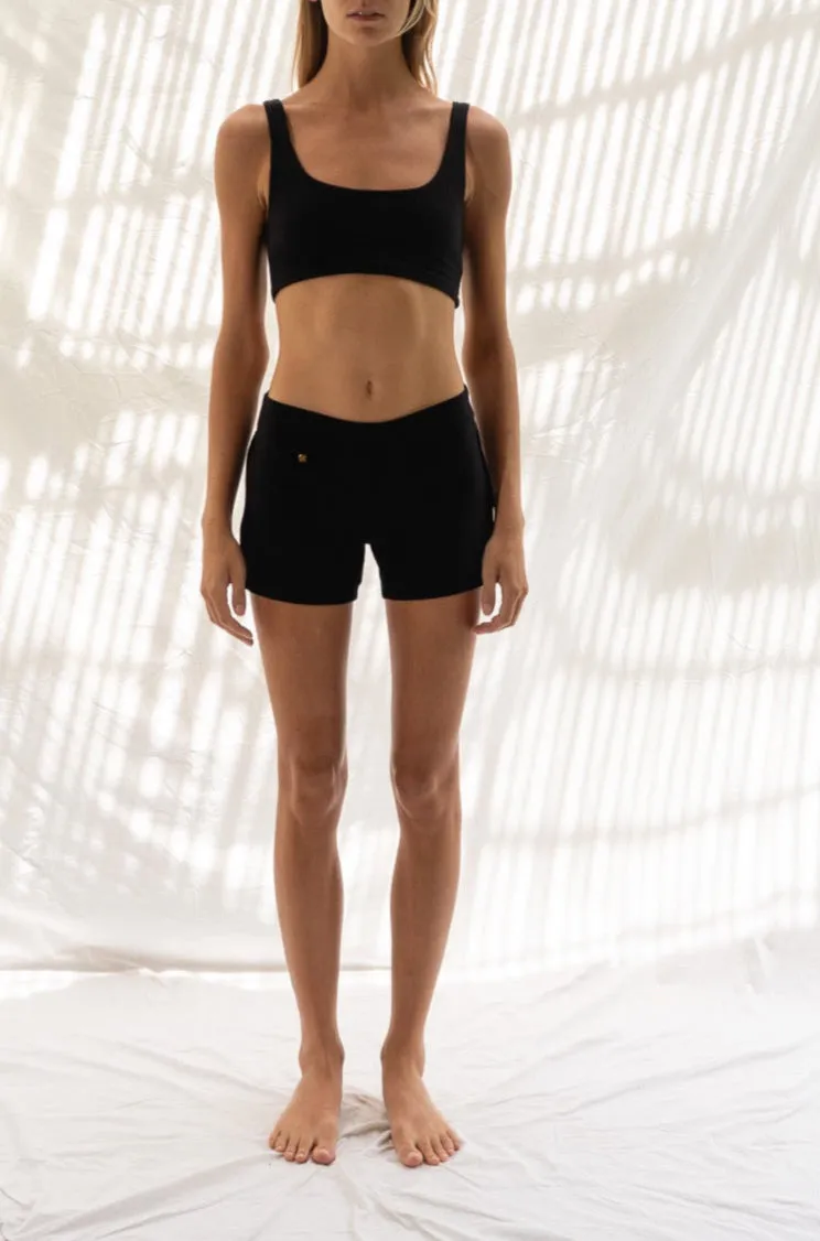 Nina shorts ECOVERO™