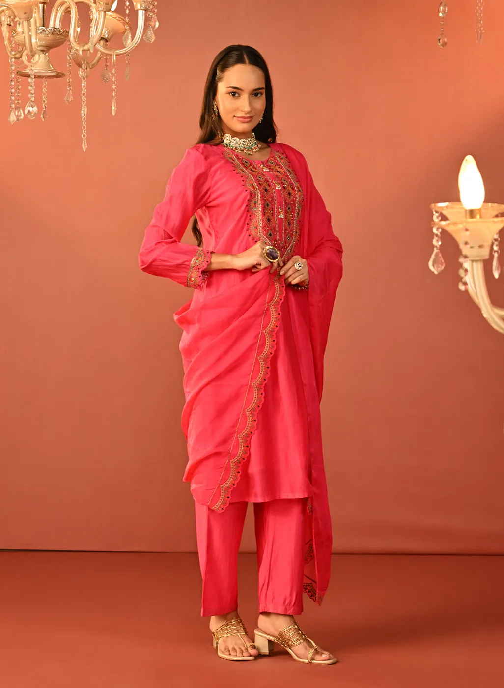 Shirin Fuchsia Pink Chanderi Embroidered Kurta Set for Women