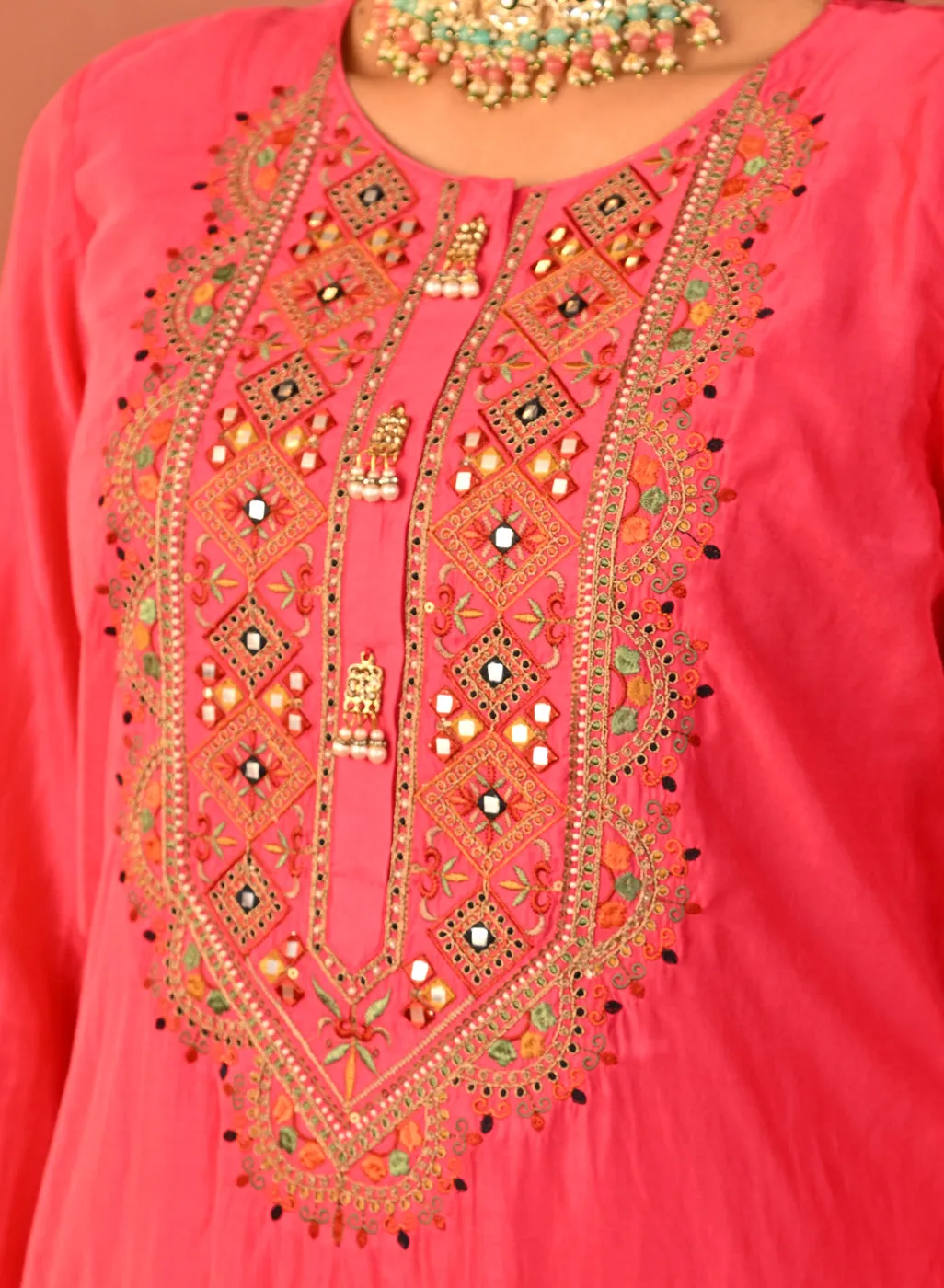 Shirin Fuchsia Pink Chanderi Embroidered Kurta Set for Women