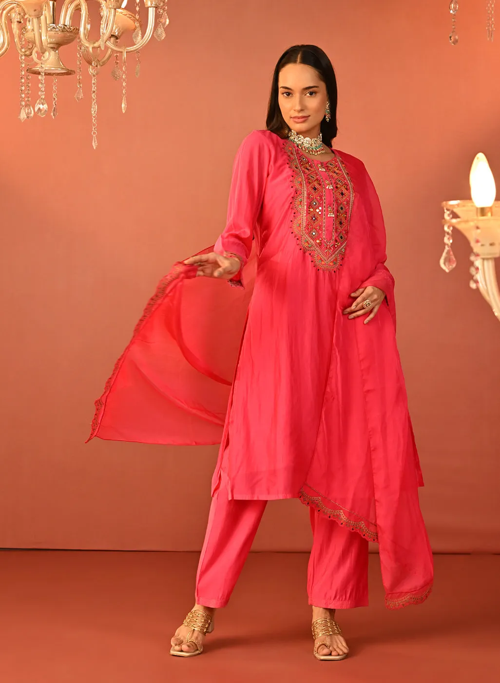 Shirin Fuchsia Pink Chanderi Embroidered Kurta Set for Women