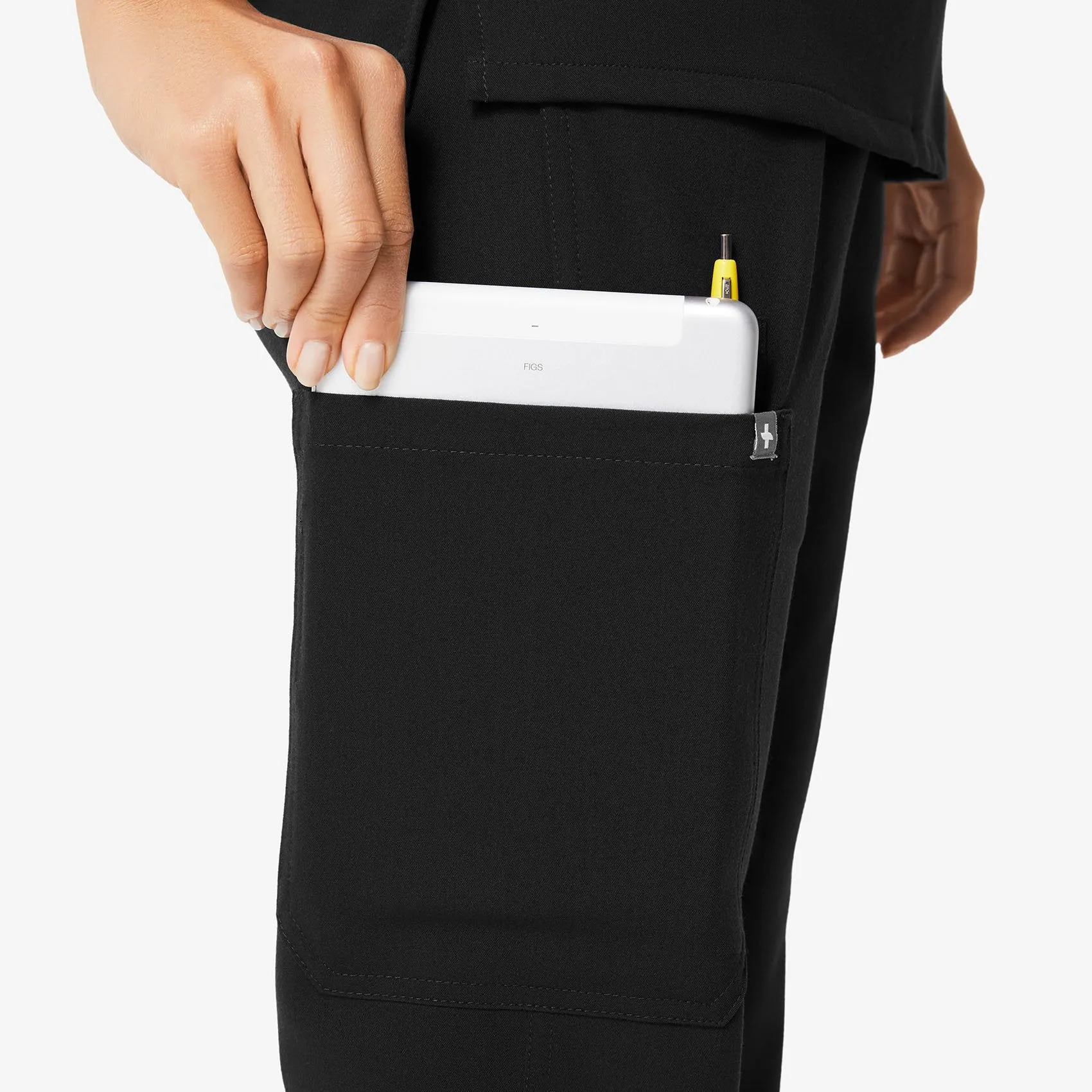 women's Black Kade - Cargo Scrub Pants