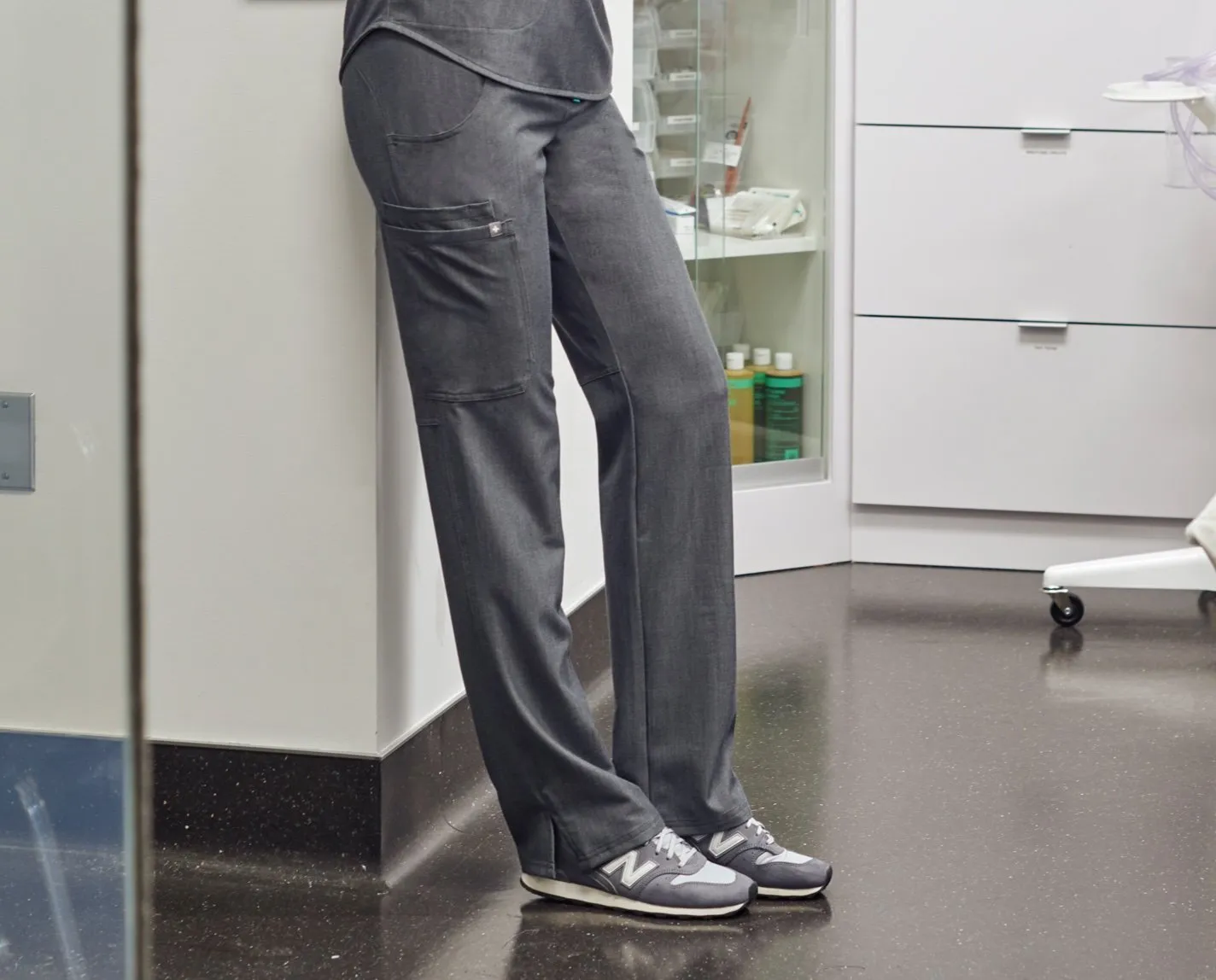 women's Graphite Kade - Tall Cargo Scrub Pants